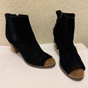 TOMS Peep Toe Booties Suede Leather Ankle Boots Black Heels US 9